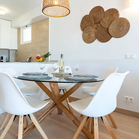 Holiday home Dona Lola Sandra: Beachfront Retreat In Calahonda Sitio de Calahonda